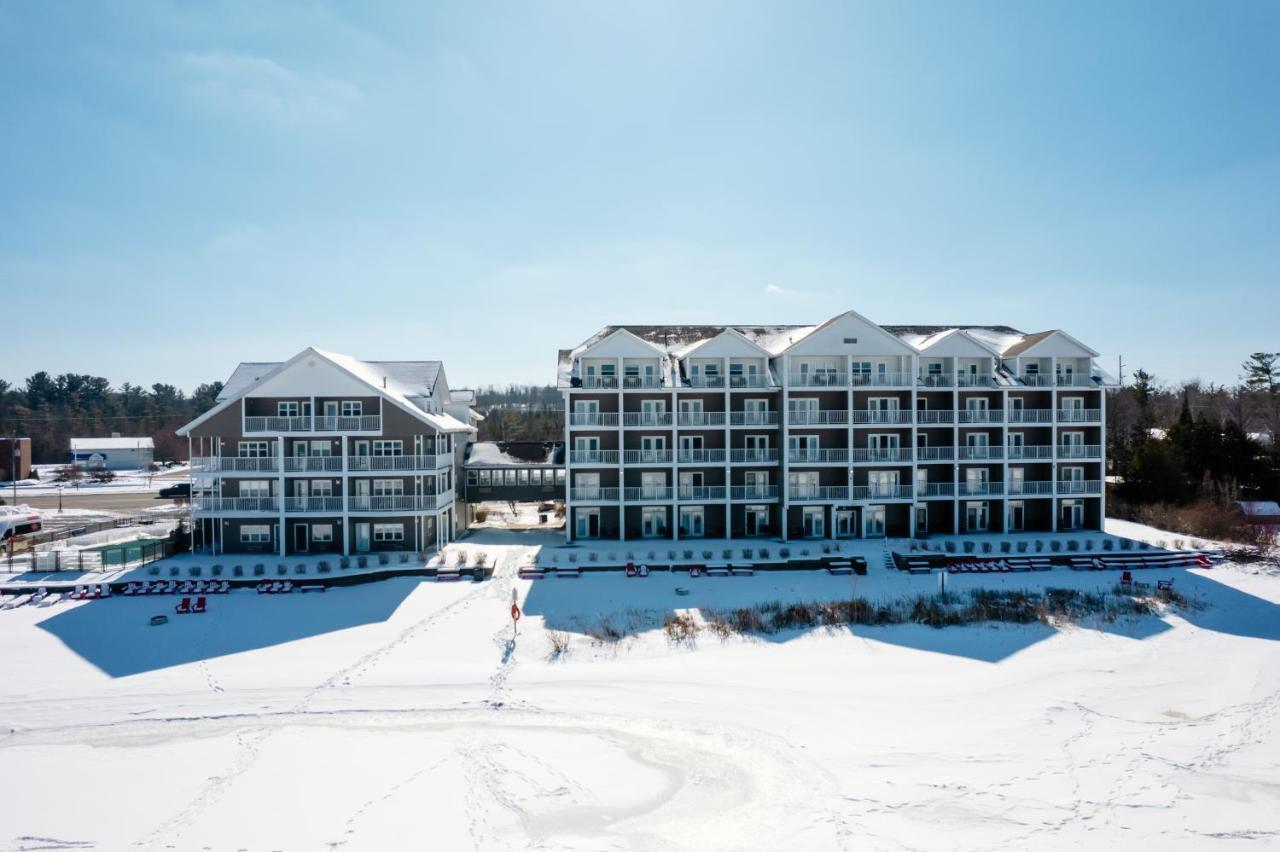 Cherry Tree Inn & Suites Traverse City Esterno foto