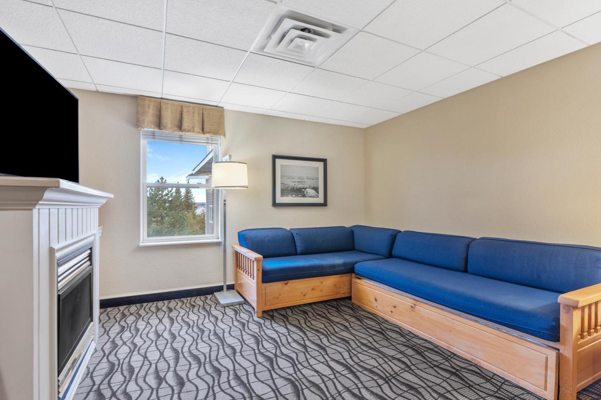 Cherry Tree Inn & Suites Traverse City Esterno foto