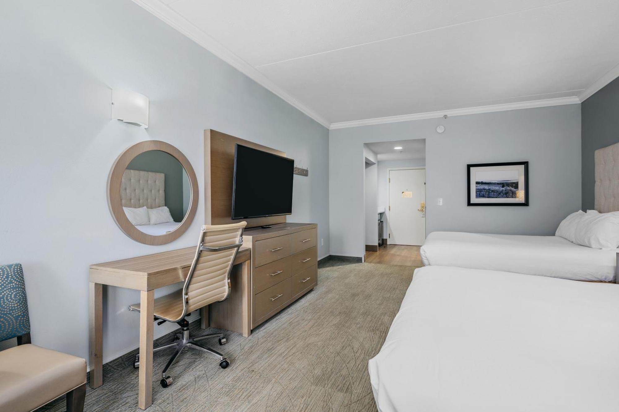 Cherry Tree Inn & Suites Traverse City Esterno foto