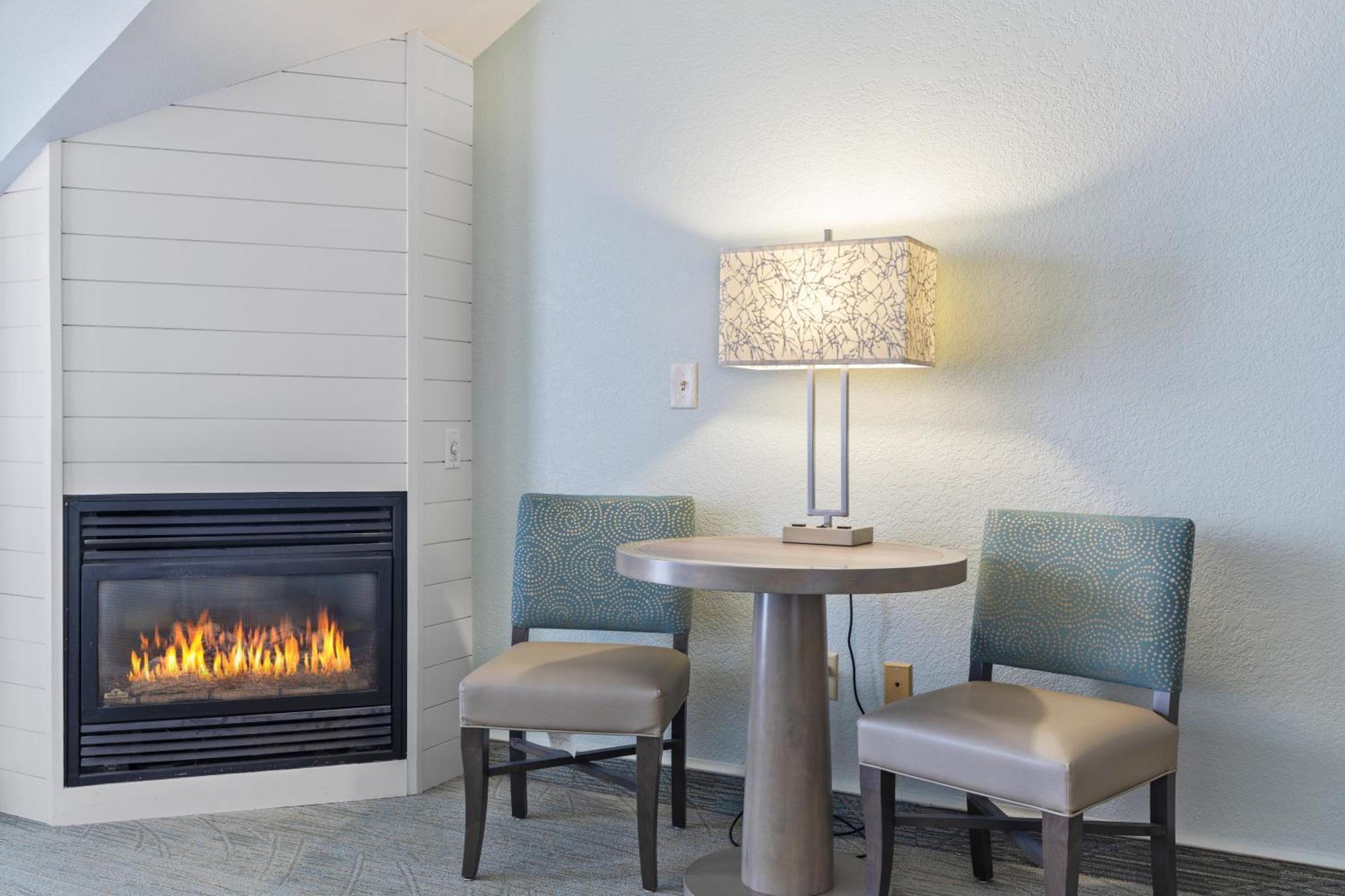 Cherry Tree Inn & Suites Traverse City Esterno foto