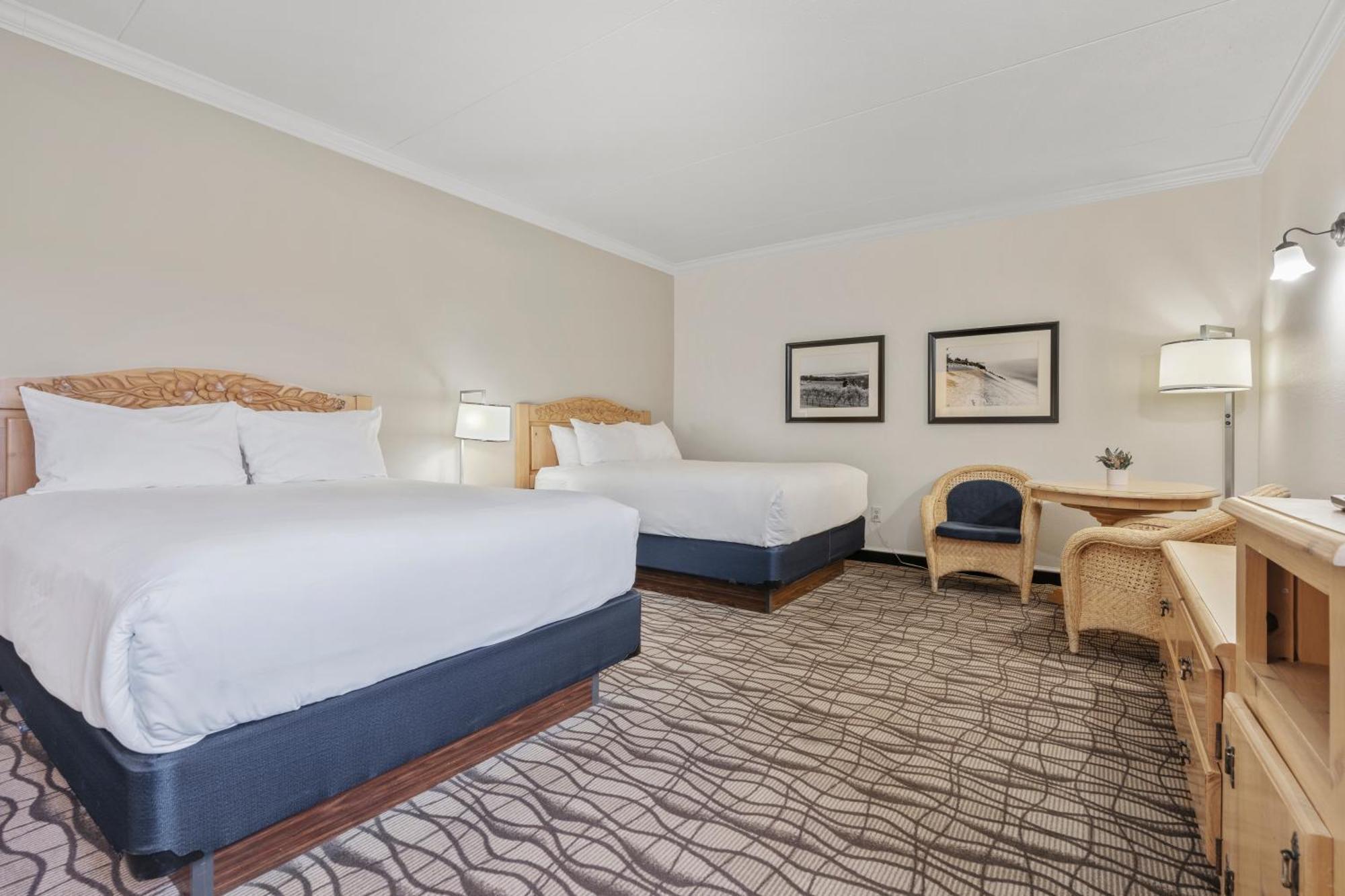 Cherry Tree Inn & Suites Traverse City Esterno foto
